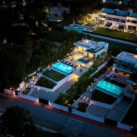 Vacation I Almost Heaven, Private Heated Pool, Prime Location Golf Valley, Minutes To Puerto Banus, Hot Tub, Gym, World-class Dining