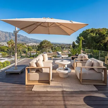 Vacation I Almost Heaven, Private Heated Pool, Prime Location Golf Valley, Minutes To Puerto Banus, Hot Tub, Gym, World-class Dining Villa