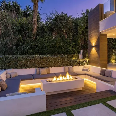 Vacation I Almost Heaven, Private Heated Pool, Prime Location Golf Valley, Minutes To Puerto Banus, Hot Tub, Gym, World-class Dining Marbella