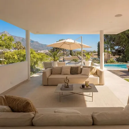 Vacation I Almost Heaven, Private Heated Pool, Prime Location Golf Valley, Minutes To Puerto Banus, Hot Tub, Gym, World-class Dining