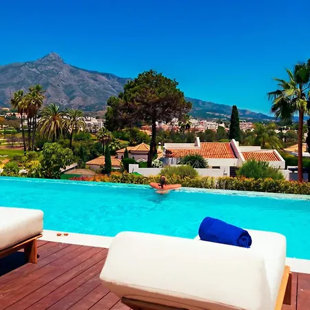 Vacation I Almost Heaven, Private Heated Pool, Prime Location Golf Valley, Minutes To Puerto Banus, Hot Tub, Gym, World-class Dining Villa